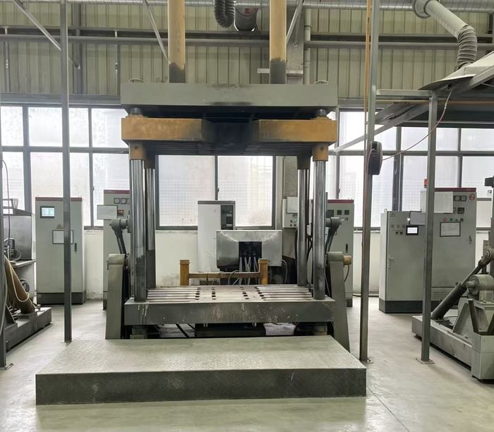 Gravity Casting Machine